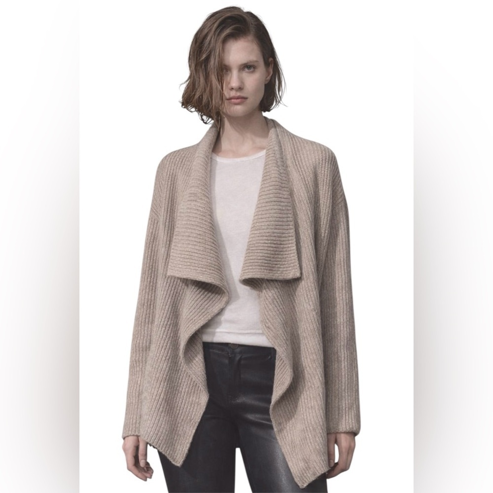 Lamberto Losani Light Taupe Essential Style 100% Authentic Italian Cashmere, L